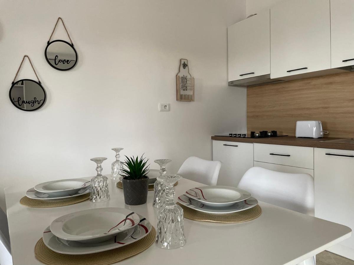 The Sunset Apartment Вльора Екстер'єр фото